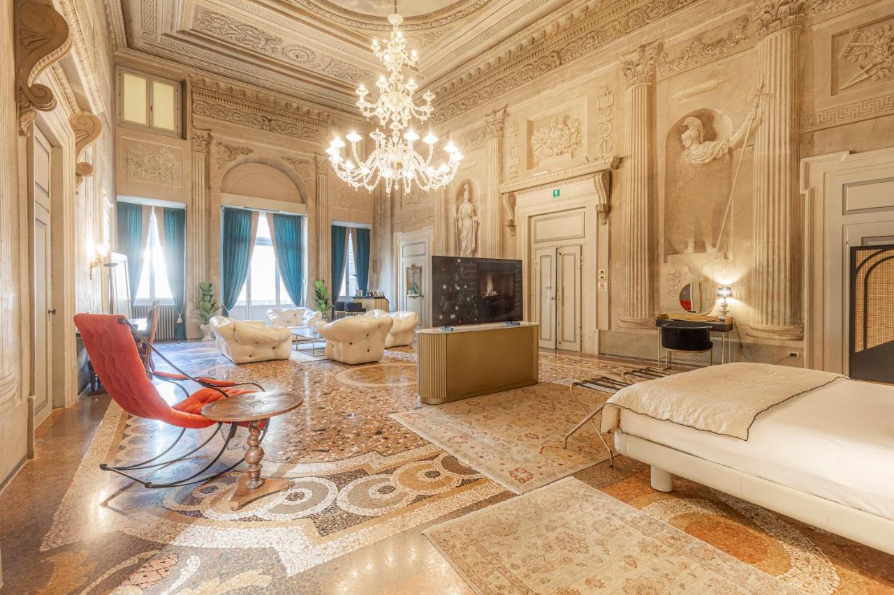 Corte Realdi - Palazzo Camozzini Верона Экстерьер фото
